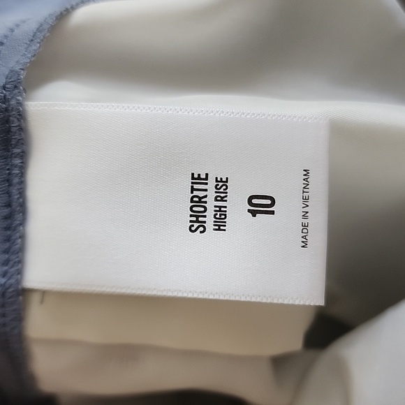 Express linen shortie high rise shorts size 10 - Picture 3 of 3
